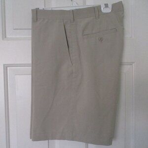 PGA Tour Mens Flat Front 5-Pocket Beige Golf Short Pant NWOT - Size 34W